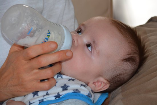 Combining Breastfeeding And Formula Feeding