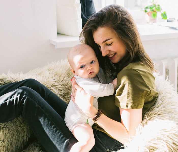 introducing bottle to breastfed baby